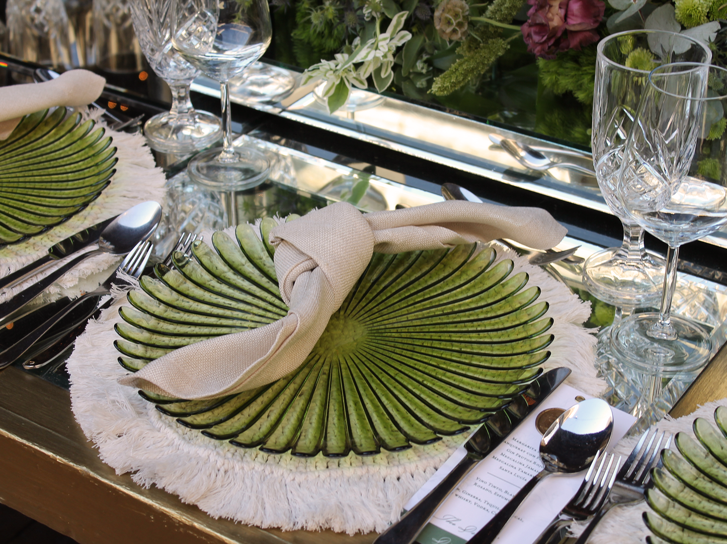 Plato base Margarita verde olivo