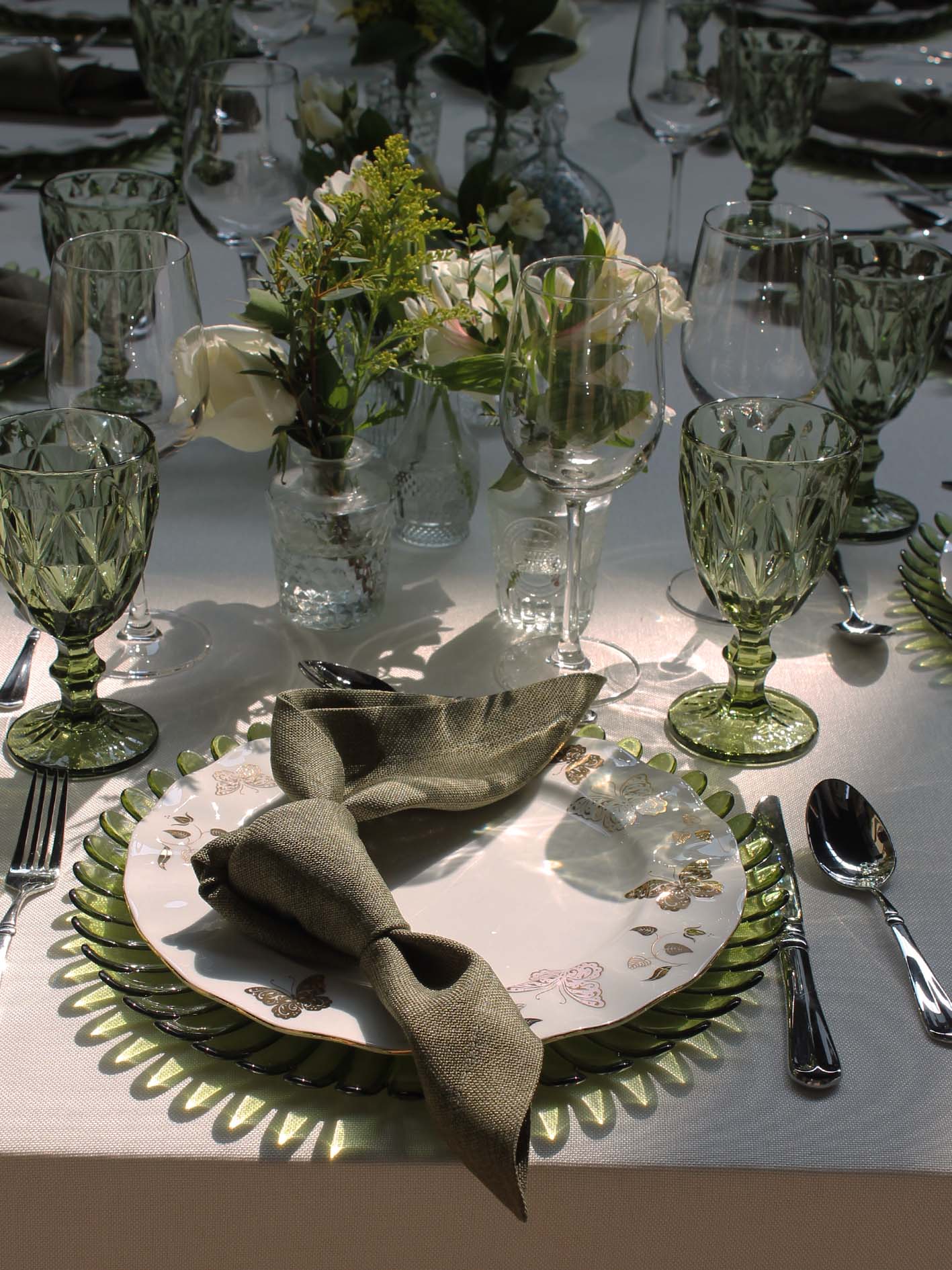 Plato base Margarita verde olivo