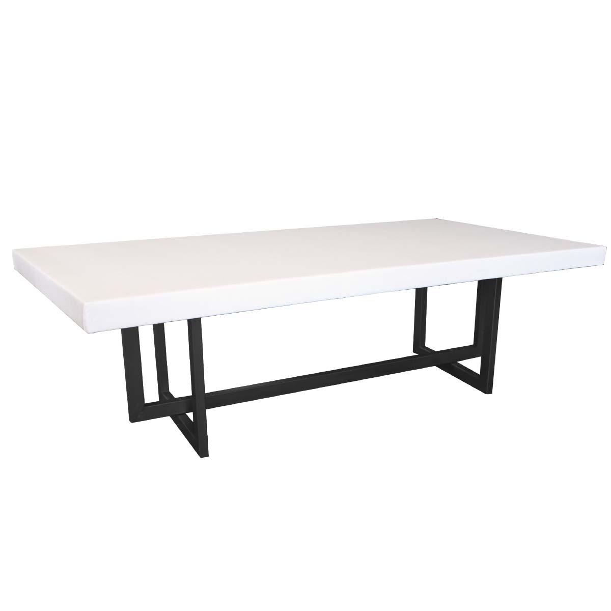 Mesa cubierta de lino ivory