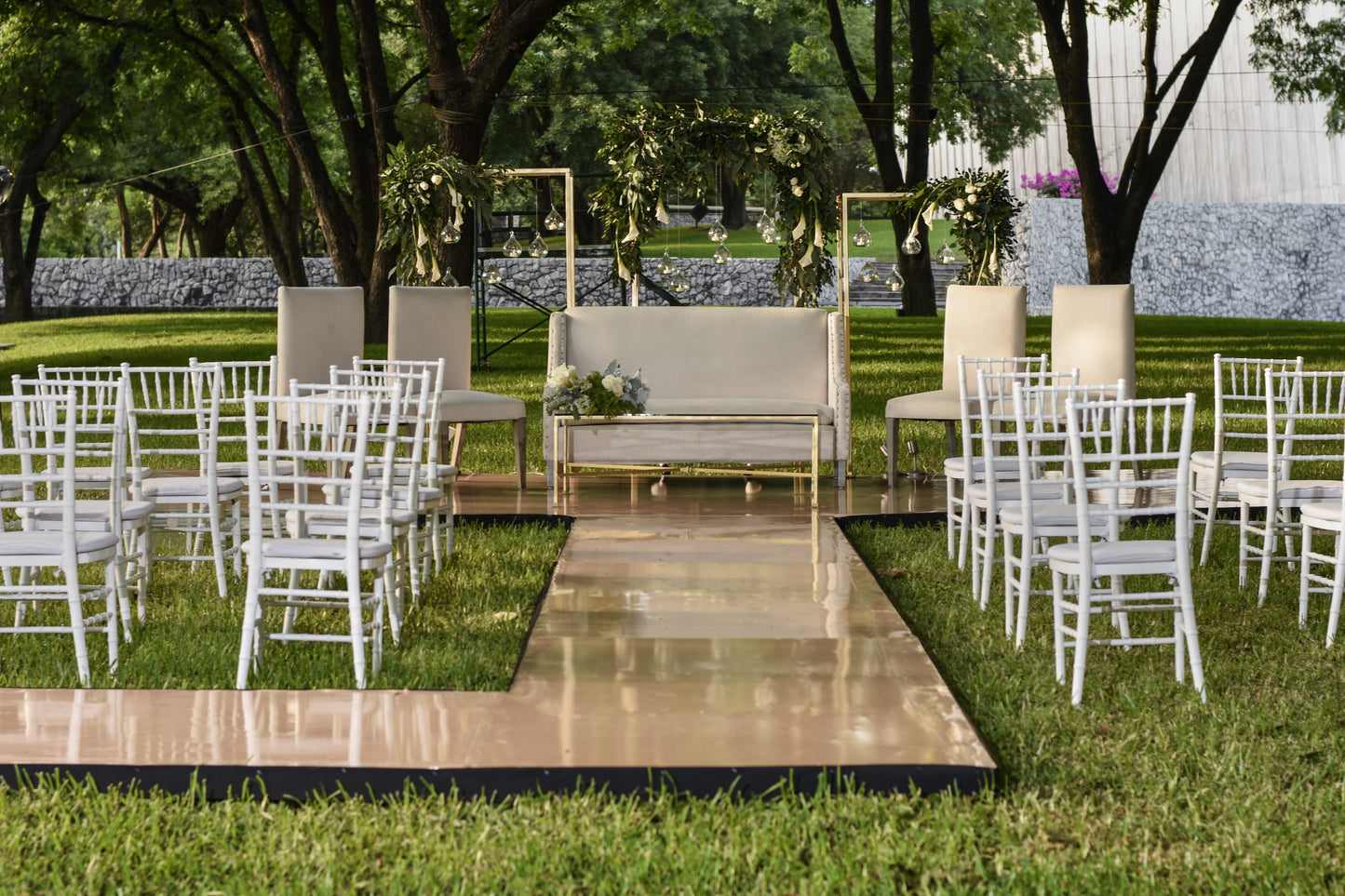 Love seat deco ivory