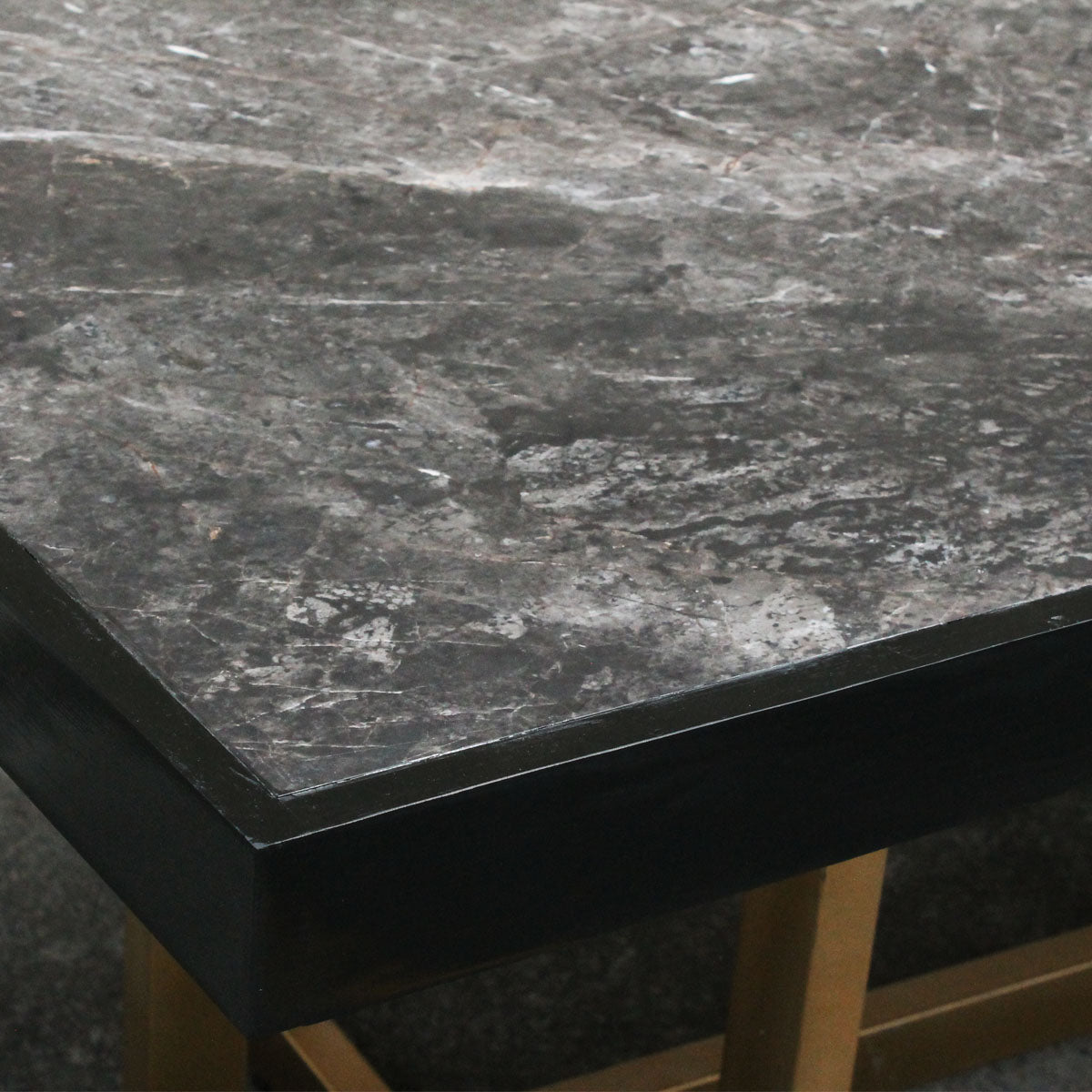 Mesa Greta negra