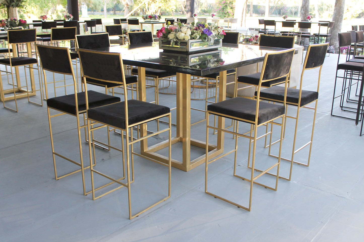 Banco bar dapa negro con dorado