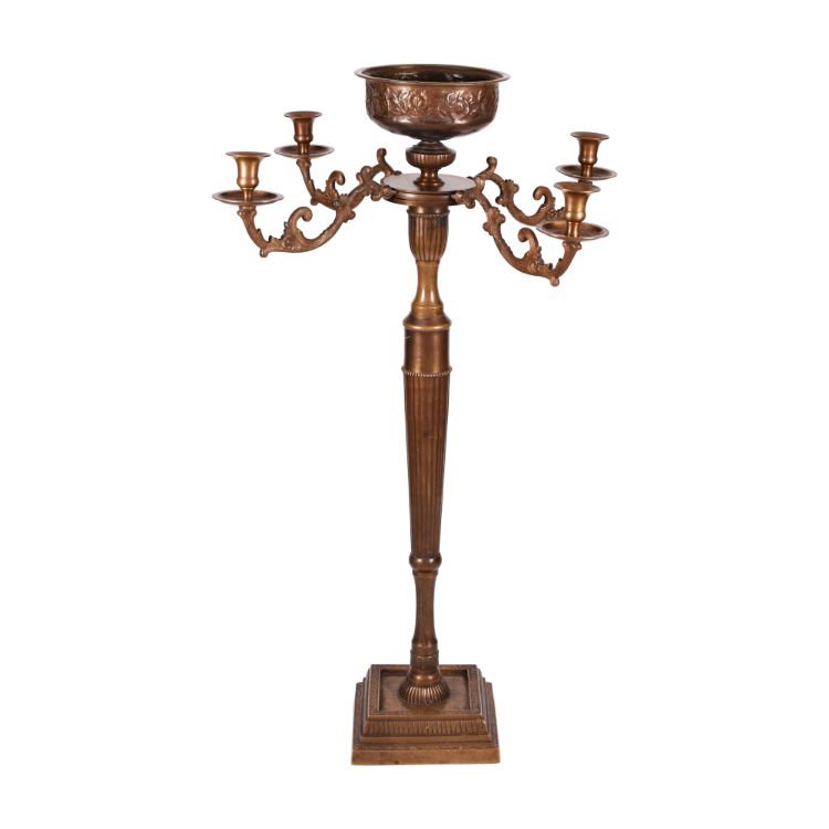 Candelabro dorado