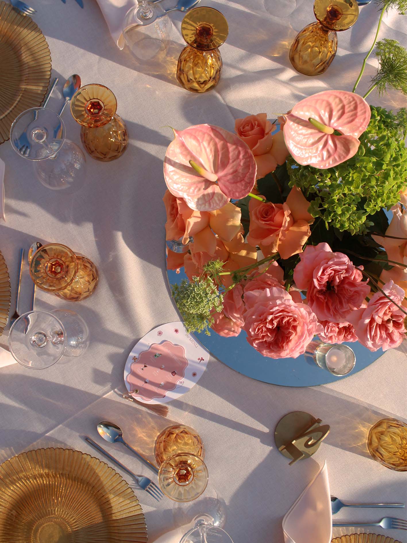 Plato base Niza ámbar oscuro