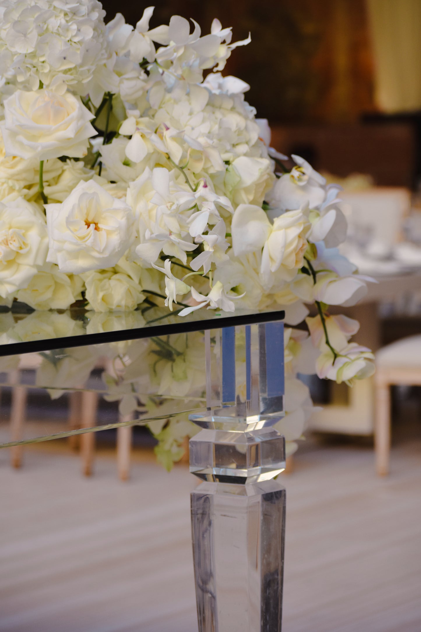 Mesa Aurora de acrílico