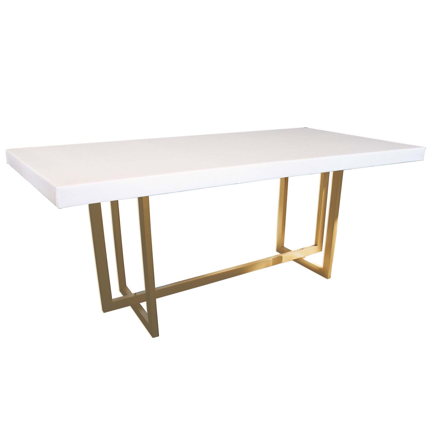 Mesa alta cubierta de lino